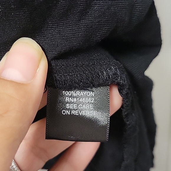 Torrid Long Sleeve Lightweight Rayon Henley Style Top Size 0 (Size 12) - Picture 6 of 7